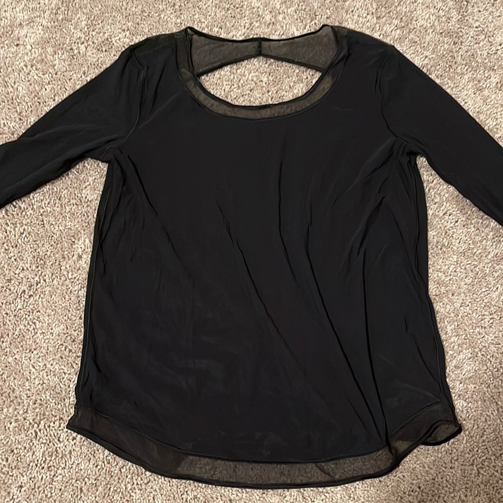 Lululemon LS Black shirt